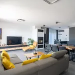 Beachfront Escape Nevera Villa *