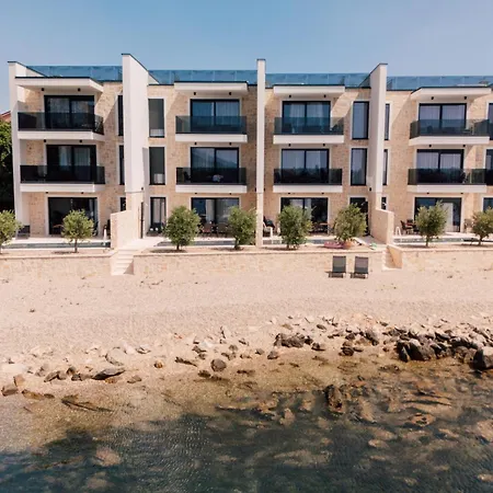 Beachfront Escape Nevera Willa