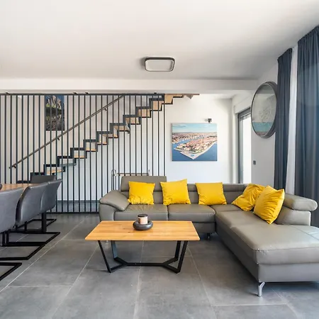Vila Beachfront Escape Nevera
