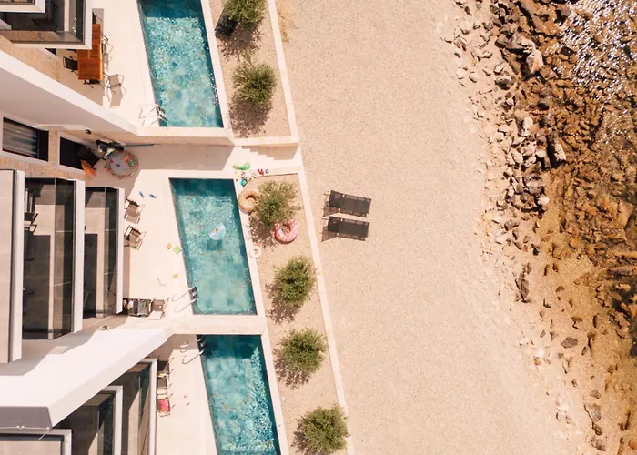 Beachfront Escape Nevera Вилла Селине