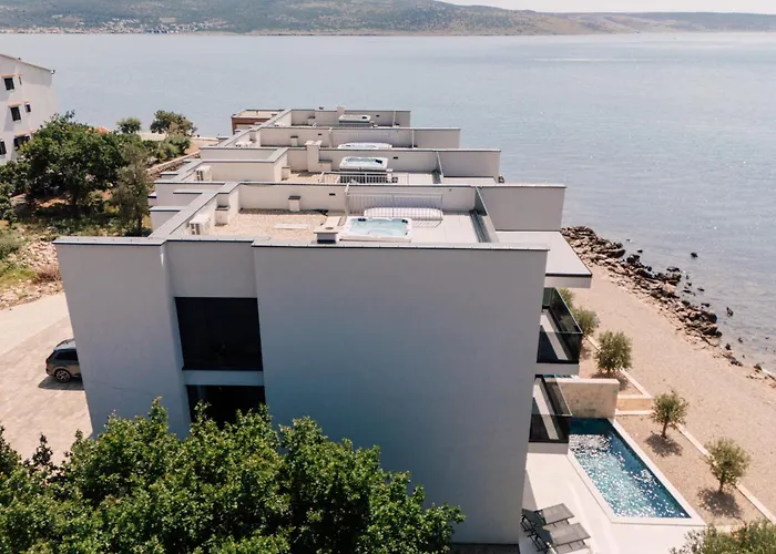 빌라 Beachfront Escape Nevera 셀리네