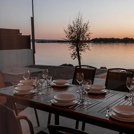 Beachfront Escape Nevera Seline