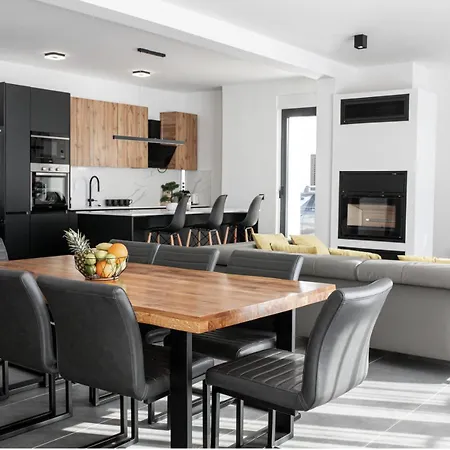 Beachfront Escape Nevera