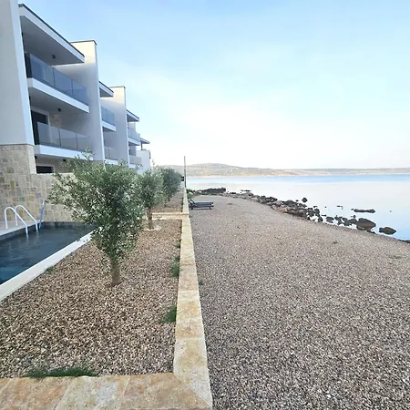Beachfront Escape Nevera Villa *