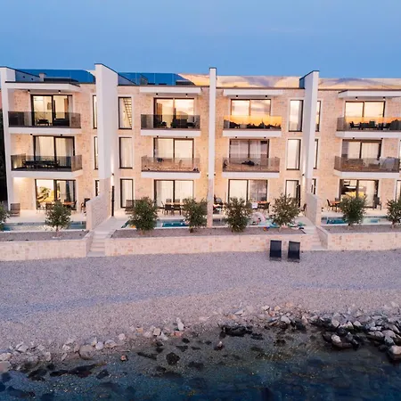 Beachfront Escape Nevera