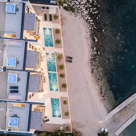 Beachfront Escape Nevera Seline