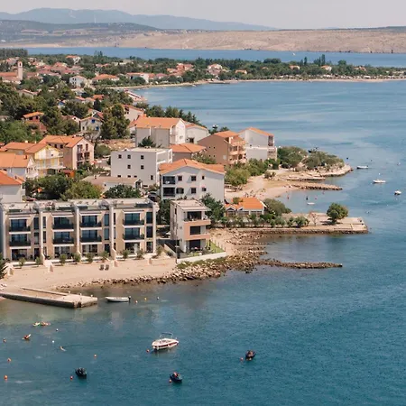 Beachfront Escape Nevera