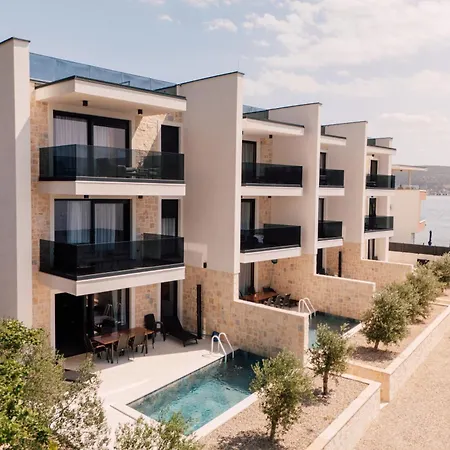 Beachfront Escape Nevera Seline