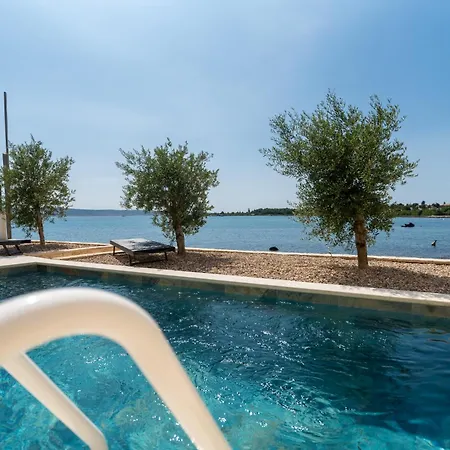 Beachfront Escape Nevera Seline