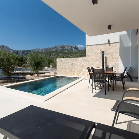 Villa Beachfront Escape Nevera Seline