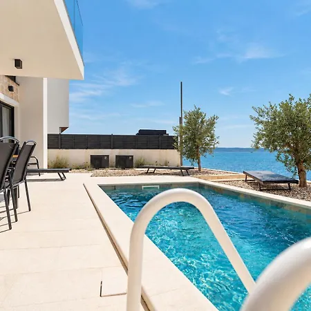 Beachfront Escape Nevera * Seline