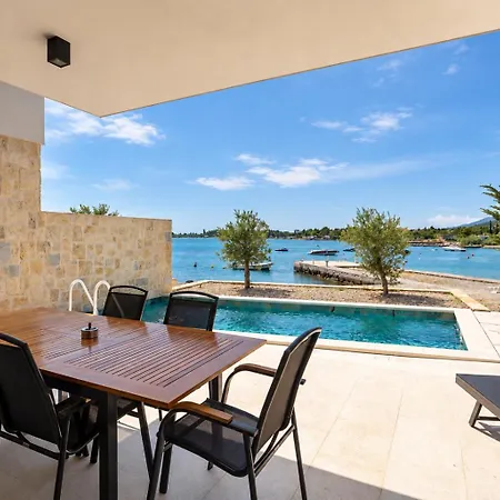 Beachfront Escape Nevera * Seline