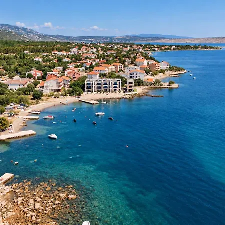 Beachfront Escape Nevera Villa *