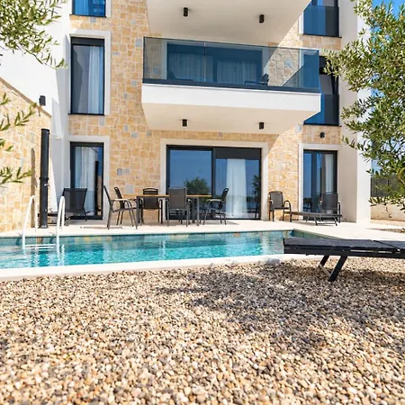 Villa Beachfront Escape Nevera
