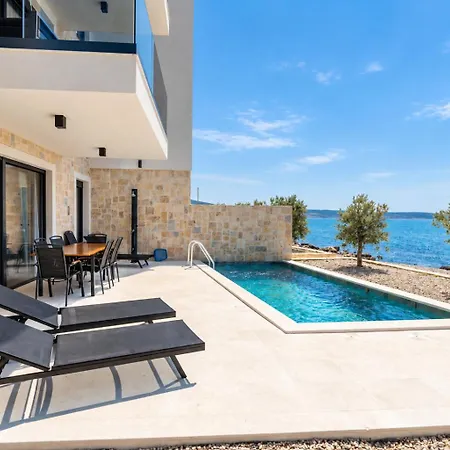 Beachfront Escape Nevera *