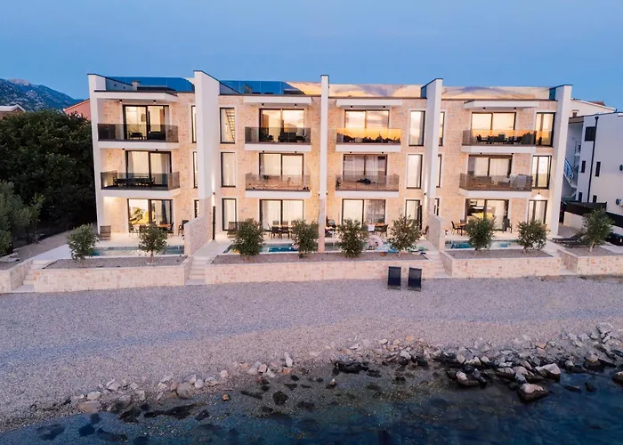 Beachfront Escape Nevera