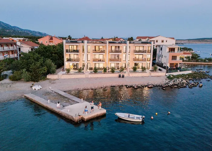 Beachfront Escape Nevera Villa *