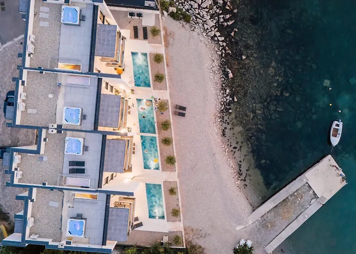 Beachfront Escape Nevera Seline