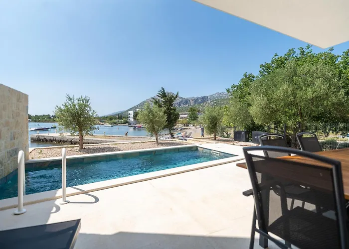 Beachfront Escape Nevera Villa