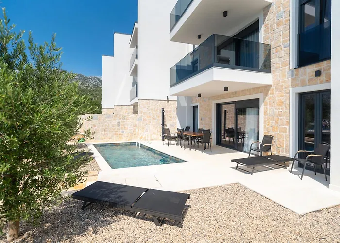 Beachfront Escape Nevera Villa Seline